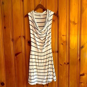 Women’s sleeveless summer dress!